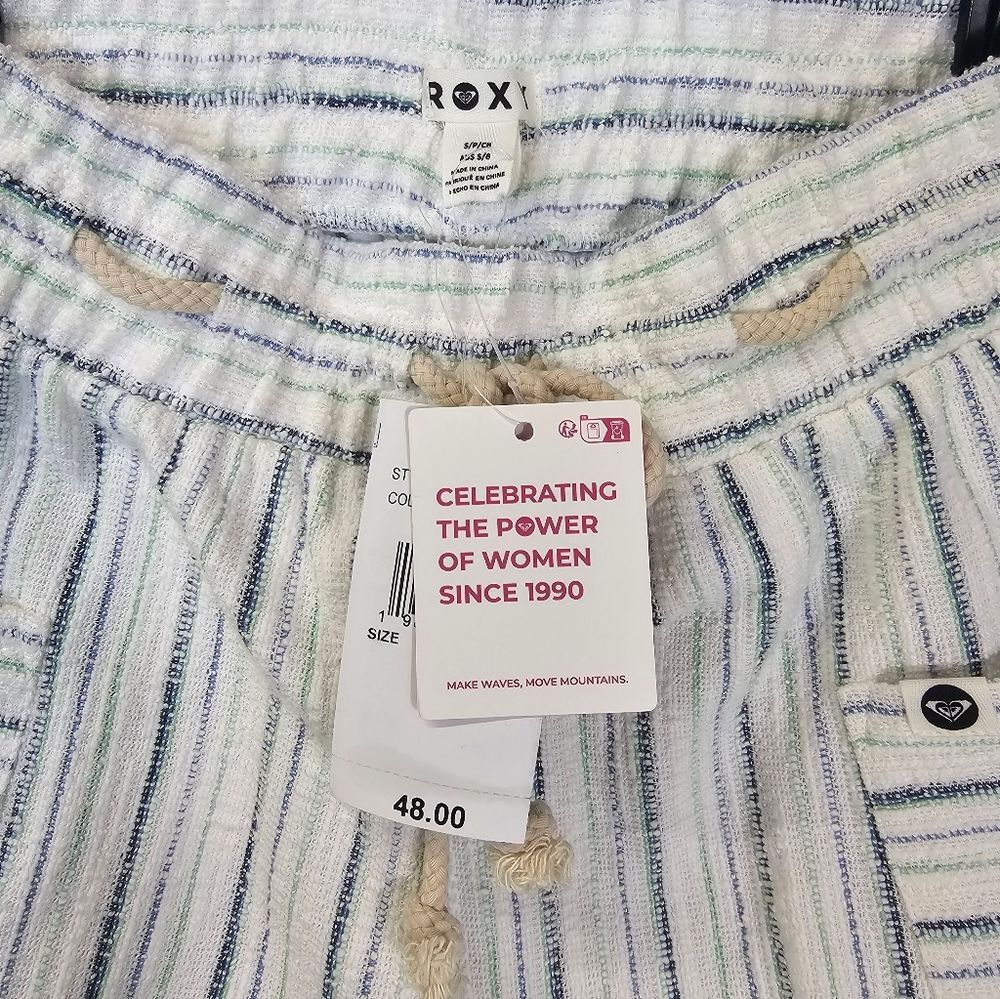 NWT Roxy Cloud Dancer Striped Shorts - Picture 5 of 5